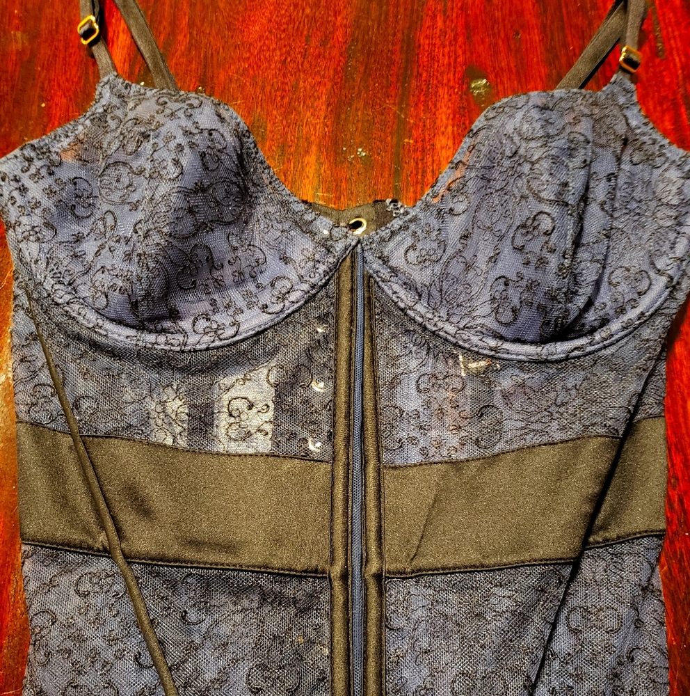 VS corset bustier
